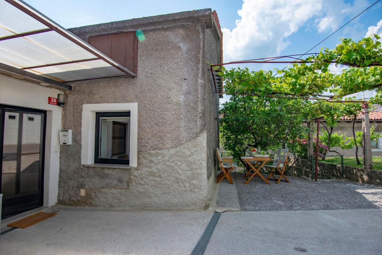 Apartamento Apartma Bajc Ajdovščina Exterior foto