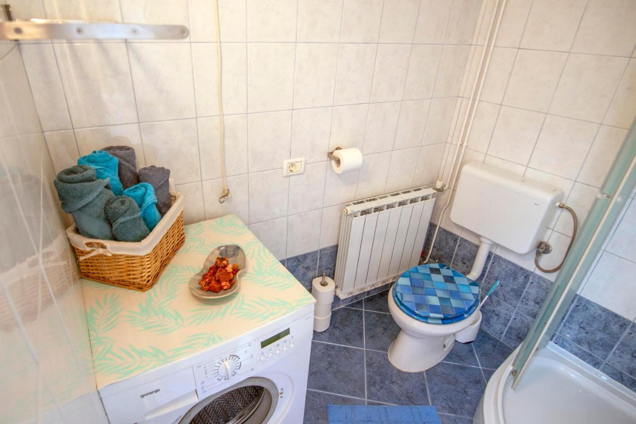 Apartamento Apartma Bajc Ajdovščina Exterior foto